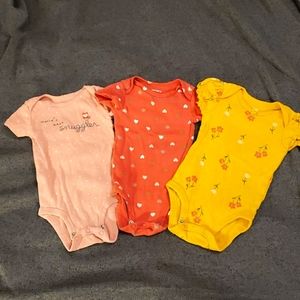 Carter's Baby Girl Onesies Bundle, Includes 3 Onesies, Size 6M